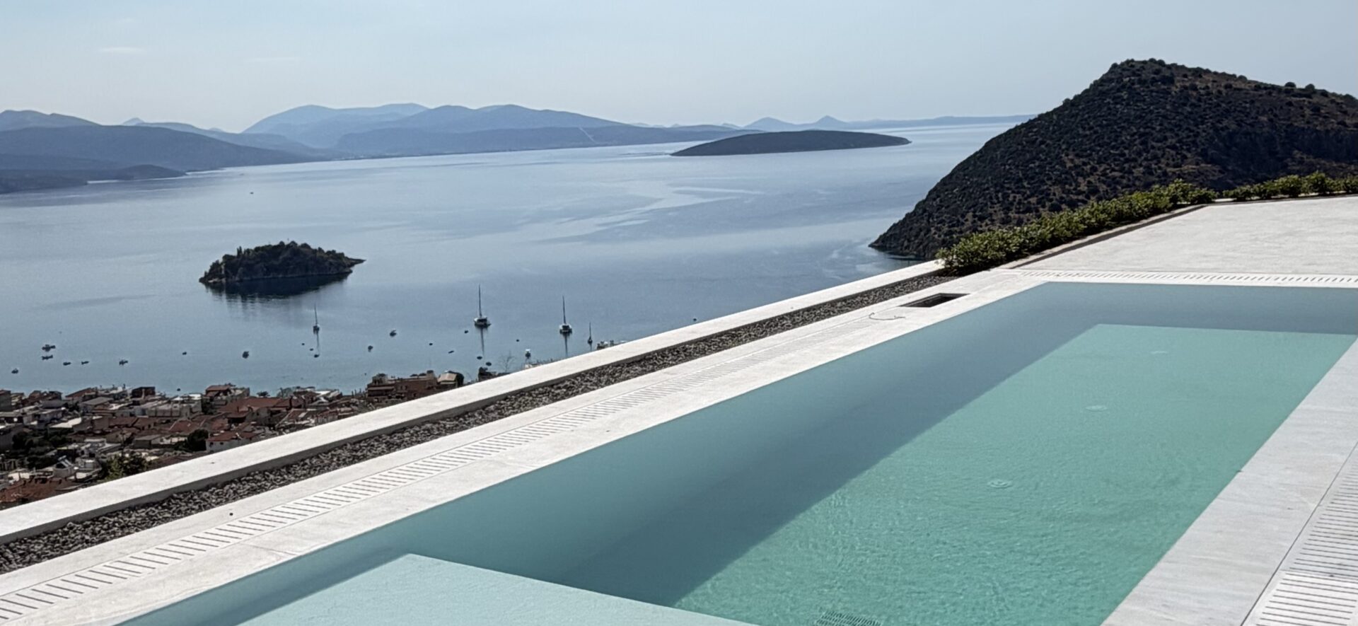 Αποπεράτωση πισίνας στο Τολό - image