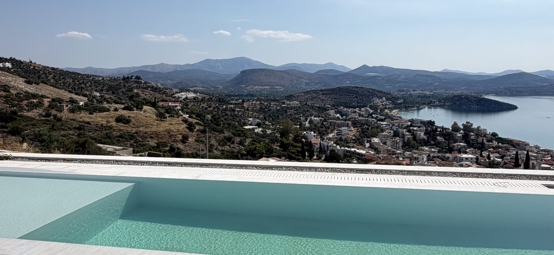 Αποπεράτωση πισίνας στο Τολό - image